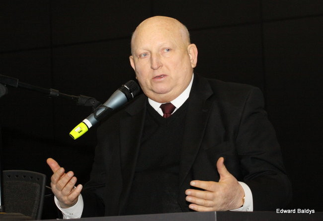 Józef Oleksy zachęca młodych do polityki