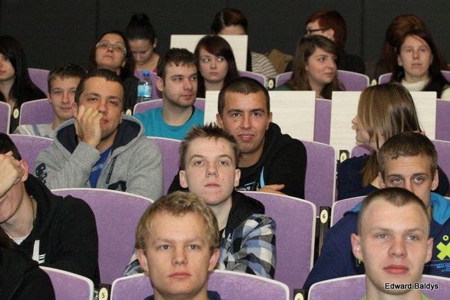 Józef Oleksy zachęca młodych do polityki