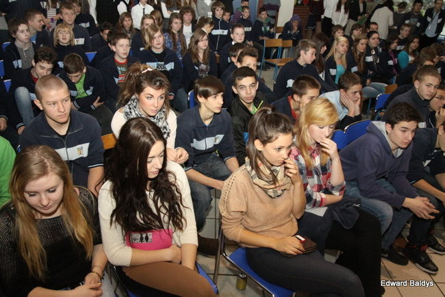 Integracyjne spotkanie w Gimnazjum nr 7 (zdjęcia)