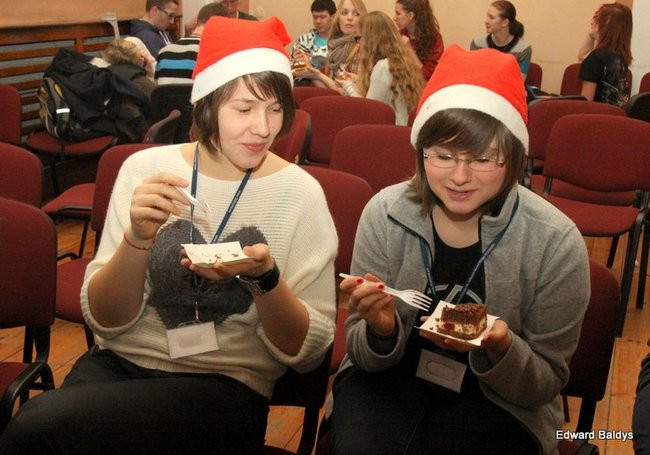 Mikołajki  w III LO  w Lesznie (dużo zdjęć)