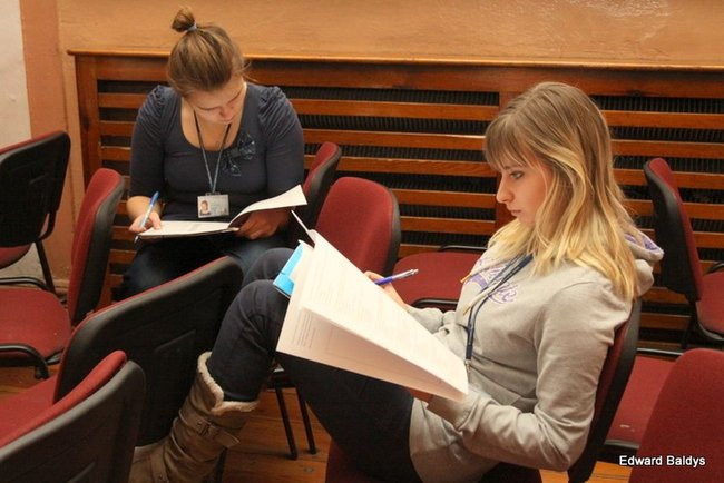 Mikołajki  w III LO  w Lesznie (dużo zdjęć)