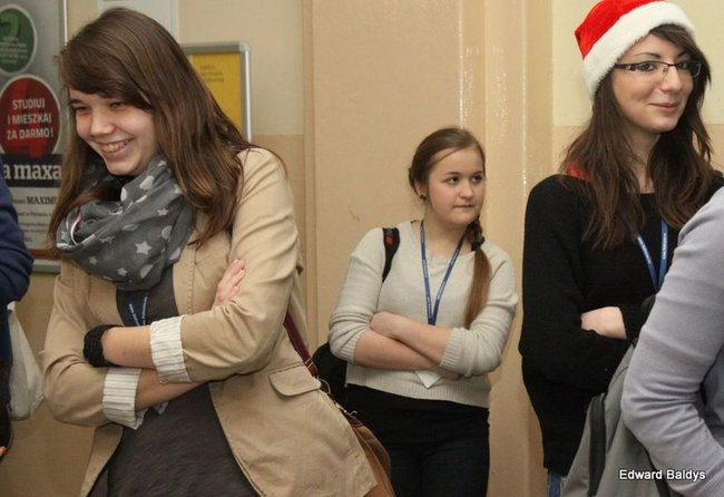 Mikołajki  w III LO  w Lesznie (dużo zdjęć)