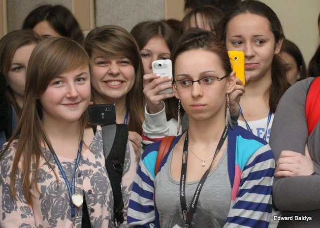 Mikołajki  w III LO  w Lesznie (dużo zdjęć)