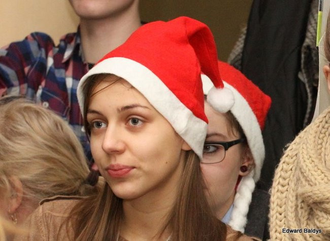 Mikołajki  w III LO  w Lesznie (dużo zdjęć)