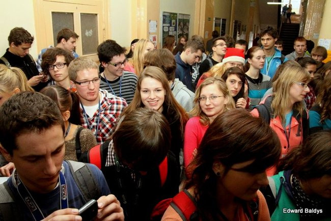 Mikołajki  w III LO  w Lesznie (dużo zdjęć)