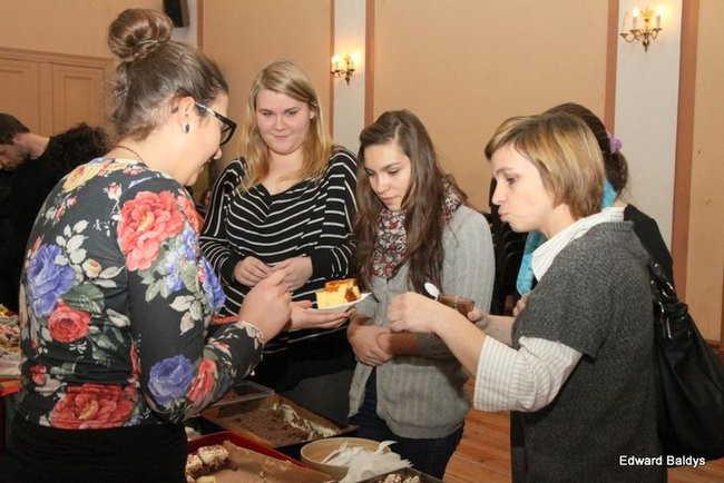 Mikołajki  w III LO  w Lesznie (dużo zdjęć)