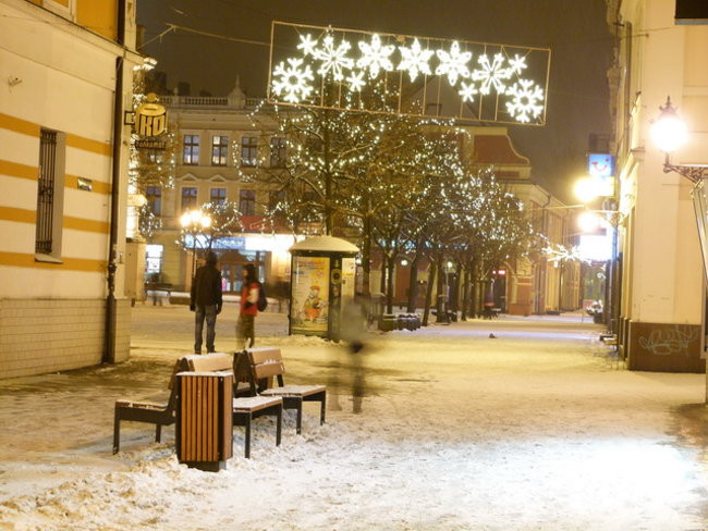 Świąteczne, nocne Leszno (zdjęcia)