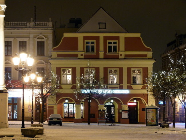 Świąteczne, nocne Leszno (zdjęcia)