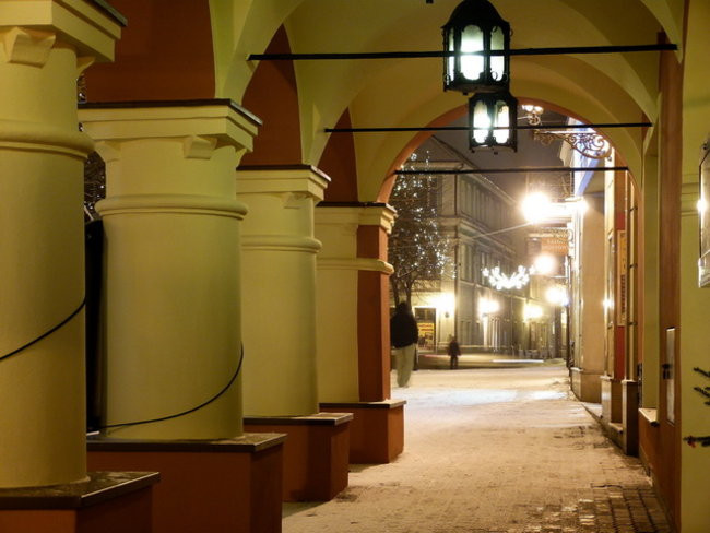 Świąteczne, nocne Leszno (zdjęcia)