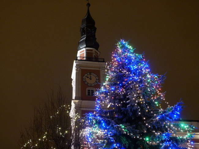 Świąteczne, nocne Leszno (zdjęcia)