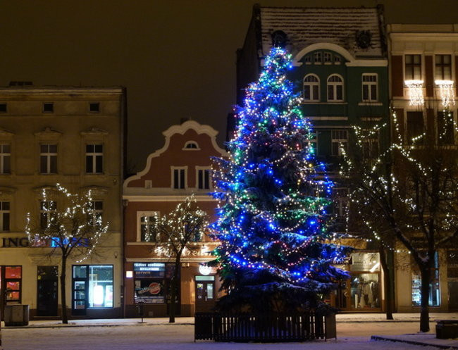 Świąteczne, nocne Leszno (zdjęcia)