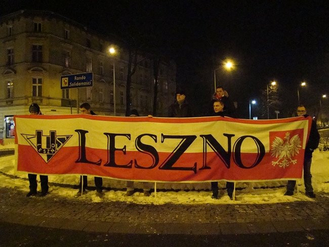 Kibice pamiętają o 13 grudnia 1981 (zdjęcia)