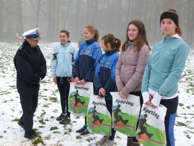 Gwiazdkowe bieganie w Karczmie Borowej (zdjęcia)