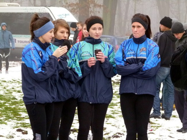 Gwiazdkowe bieganie w Karczmie Borowej (zdjęcia)
