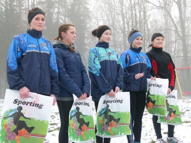 Gwiazdkowe bieganie w Karczmie Borowej (zdjęcia)