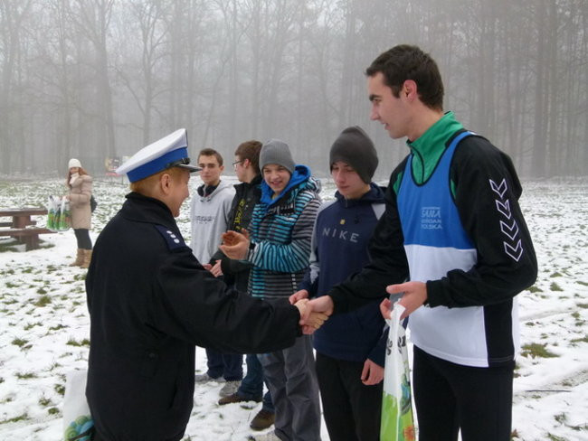 Gwiazdkowe bieganie w Karczmie Borowej (zdjęcia)