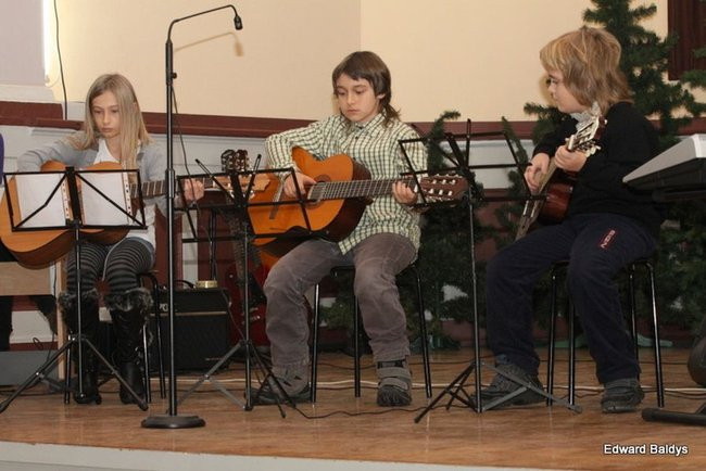 Świąteczny koncert Szkoły Muzycznej 