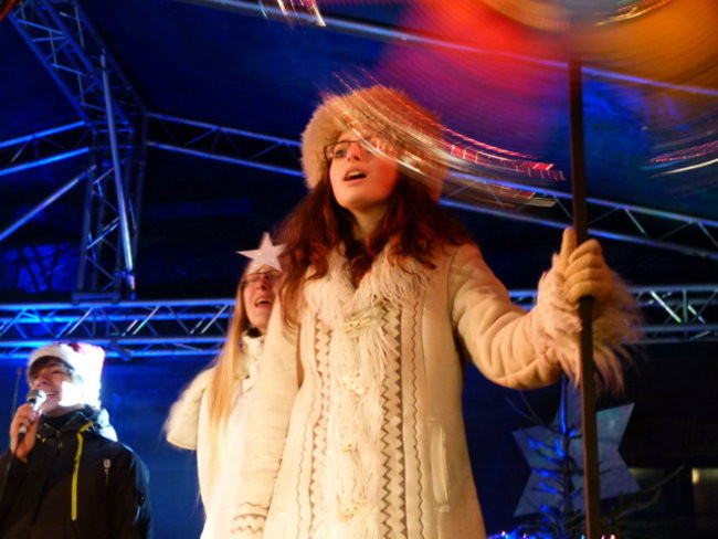 Koncert Świąteczny na rynku w Lesznie (zdjęcia)