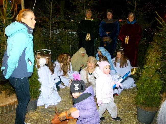 Koncert Świąteczny na rynku w Lesznie (zdjęcia)