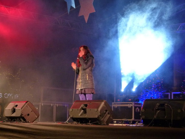 Koncert Świąteczny na rynku w Lesznie (zdjęcia)