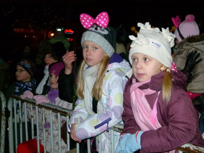 Koncert Świąteczny na rynku w Lesznie (zdjęcia)