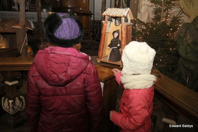 Piętrowa szopka w Osiecznej (zdjęcia)