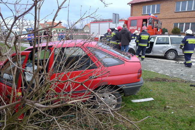 Zderzenie w Nowej Wsi (zdjęcia i wideo)