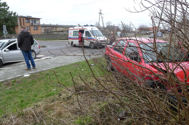 Zderzenie w Nowej Wsi (zdjęcia i wideo)