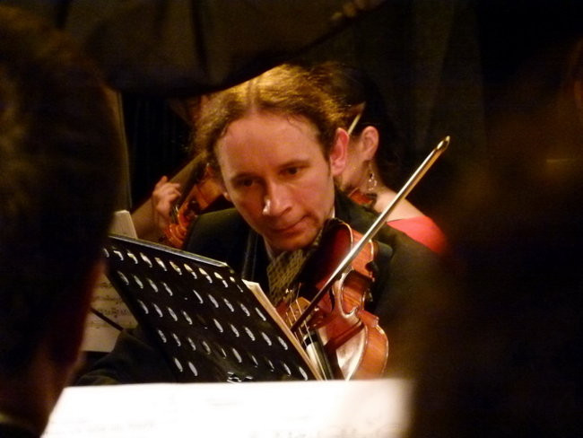 Myzyczny pojedynek pod dyrekcją Cheunga Chau