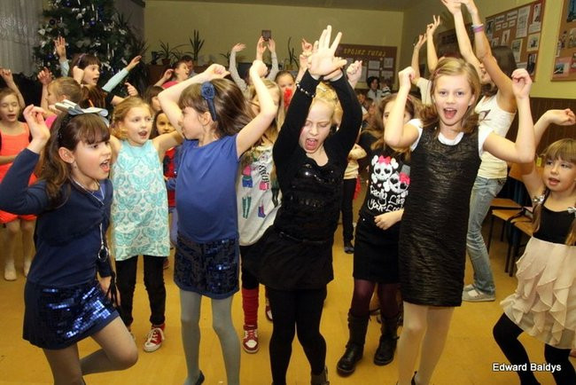 Dyskoteka trzecioklasistów w 