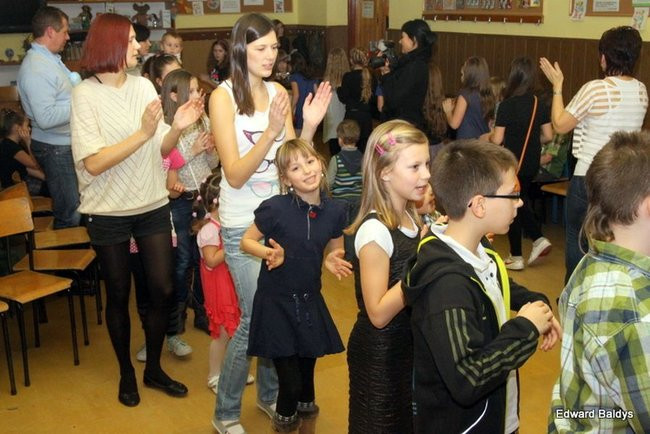 Dyskoteka trzecioklasistów w 