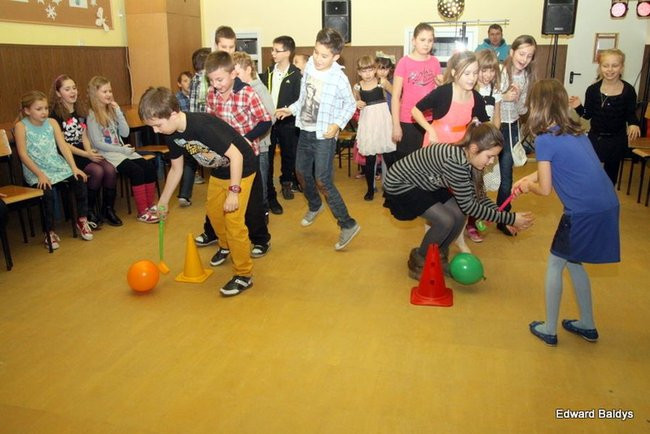 Dyskoteka trzecioklasistów w 