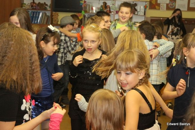 Dyskoteka trzecioklasistów w 