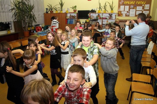 Dyskoteka trzecioklasistów w 