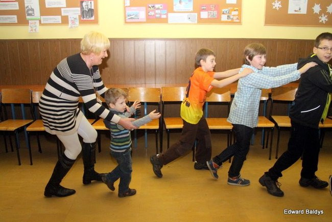 Dyskoteka trzecioklasistów w 