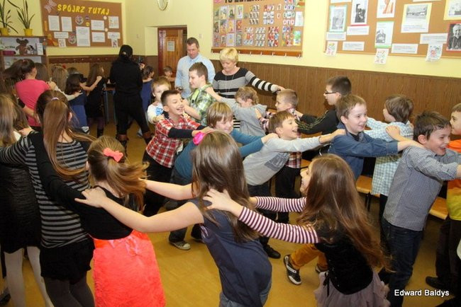 Dyskoteka trzecioklasistów w 