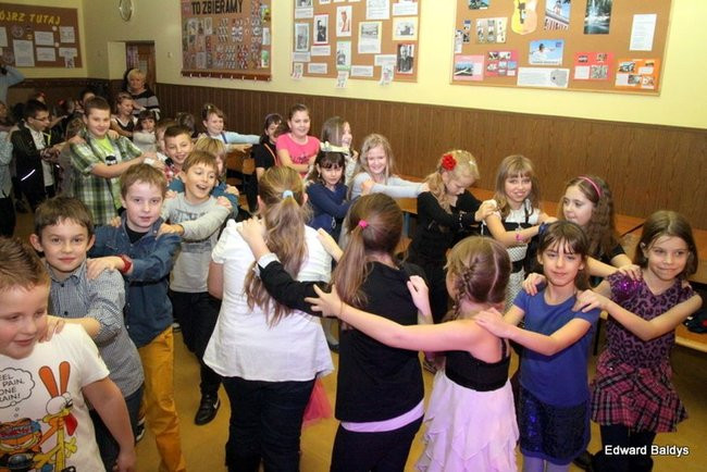 Dyskoteka trzecioklasistów w 