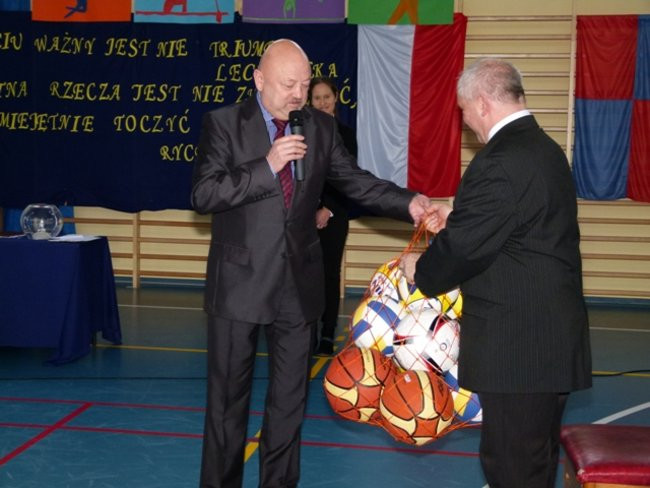 Dąbcze ma salę sportową (zdjęcia)