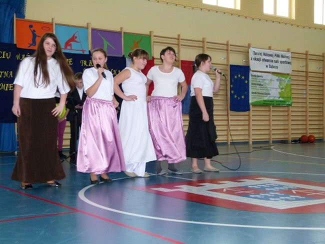 Dąbcze ma salę sportową (zdjęcia)