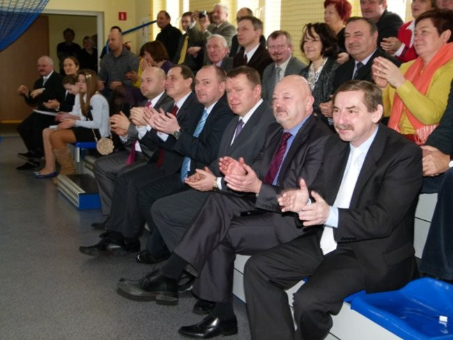 Dąbcze ma salę sportową (zdjęcia)