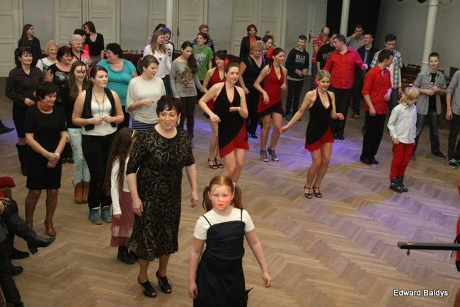 Dyskoteka międzypokoleniowa (zdjęcia)