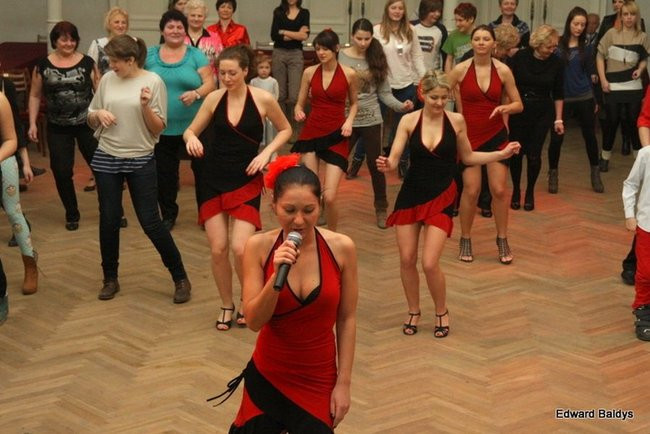 Dyskoteka międzypokoleniowa (zdjęcia)