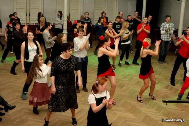 Dyskoteka międzypokoleniowa (zdjęcia)