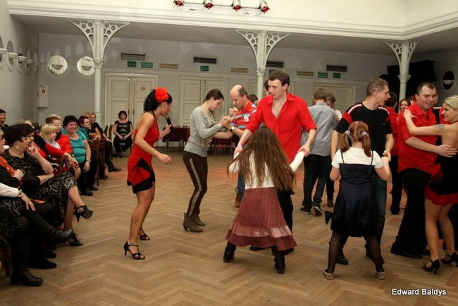 Dyskoteka międzypokoleniowa (zdjęcia)