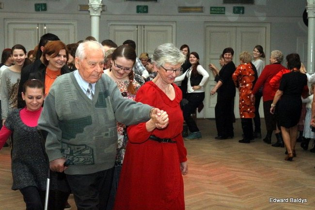 Dyskoteka międzypokoleniowa (zdjęcia)