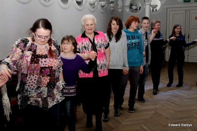 Dyskoteka międzypokoleniowa (zdjęcia)