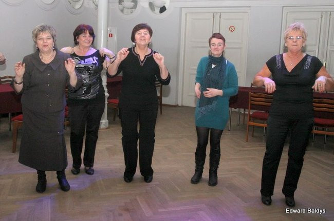 Dyskoteka międzypokoleniowa (zdjęcia)