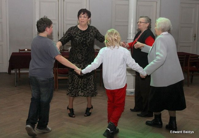 Dyskoteka międzypokoleniowa (zdjęcia)