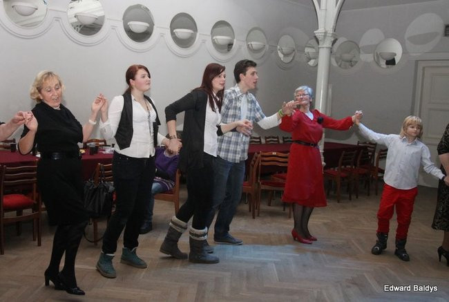 Dyskoteka międzypokoleniowa (zdjęcia)