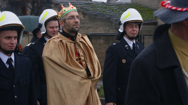 Kolorowy orszak w Wijewie (zdjęcia)